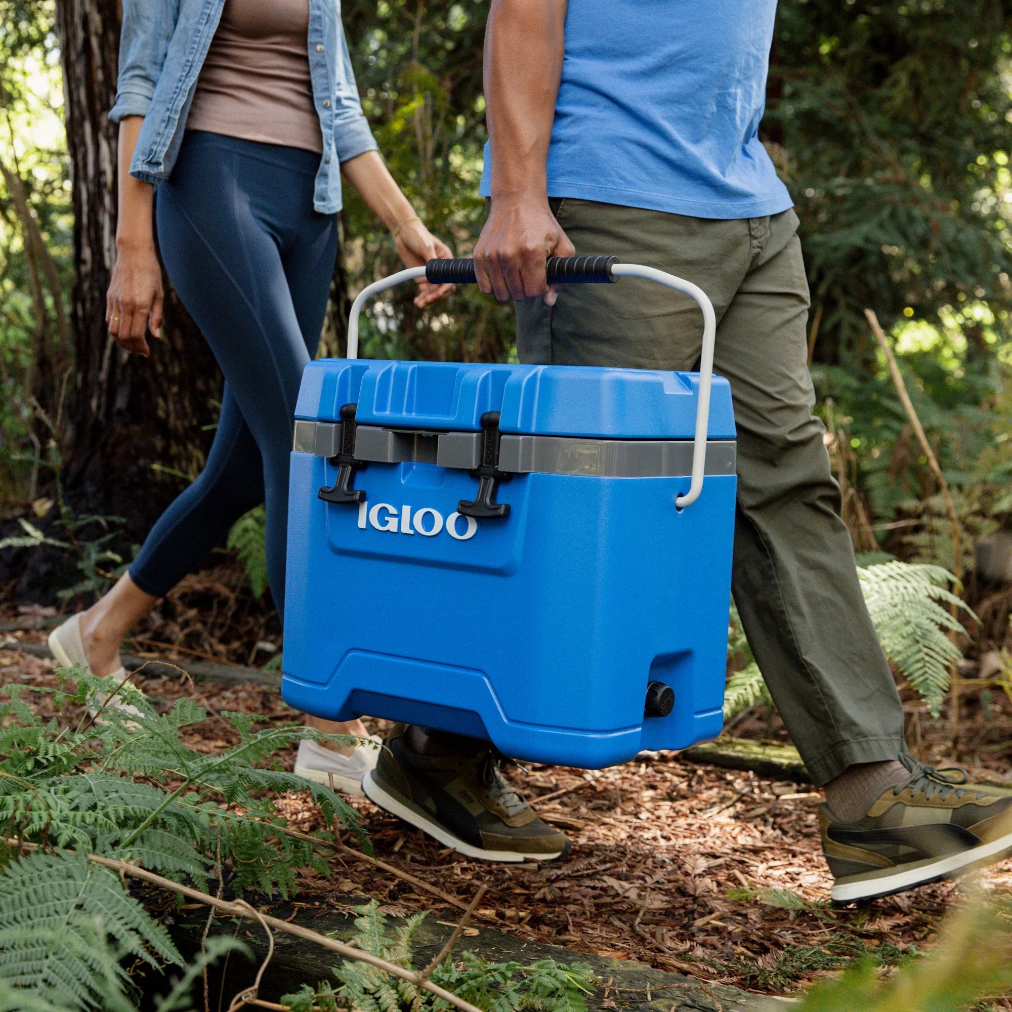 25 QT Overland Ice Chest Cooler, Blue
