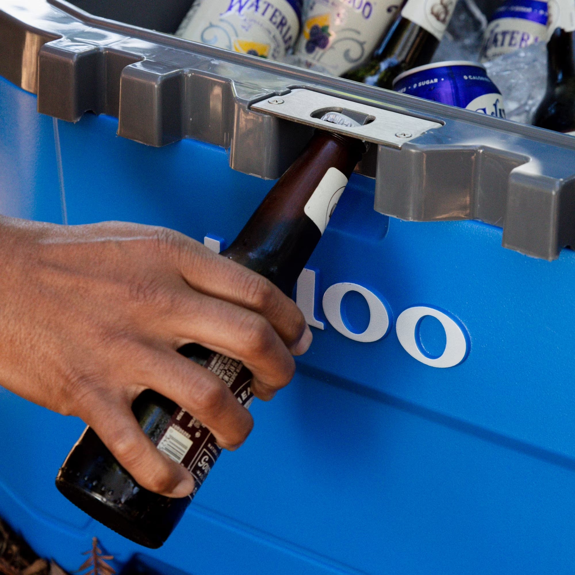 25 QT Overland Ice Chest Cooler, Blue